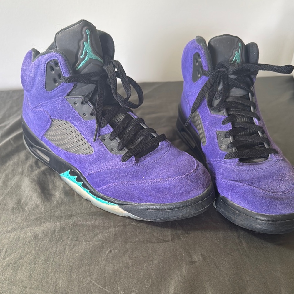 Jordan Purple and Black Sneakers with Retro Design